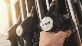 La fuga dal motore diesel porterà un beneficio ambientale? 
Stando alle analisi  sembrerebbe proprio di no, per due motivi.