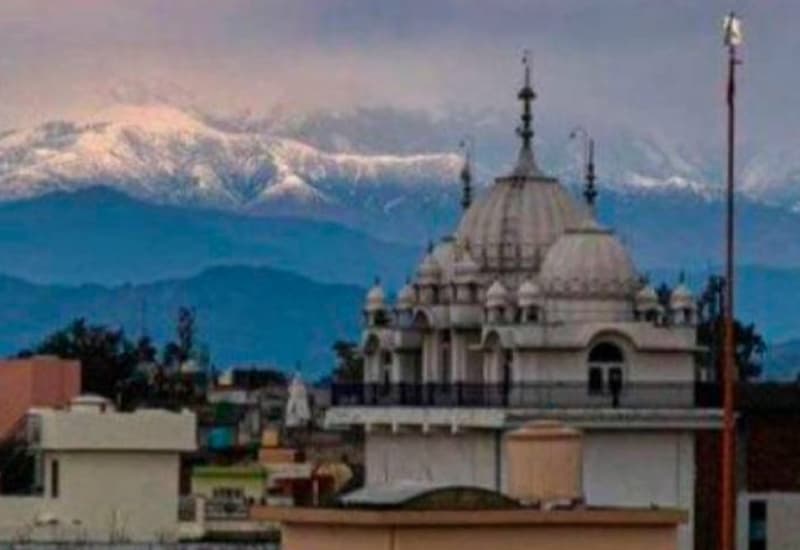 Cala lo smog, dopo 30 anni si vede l’Himalaya