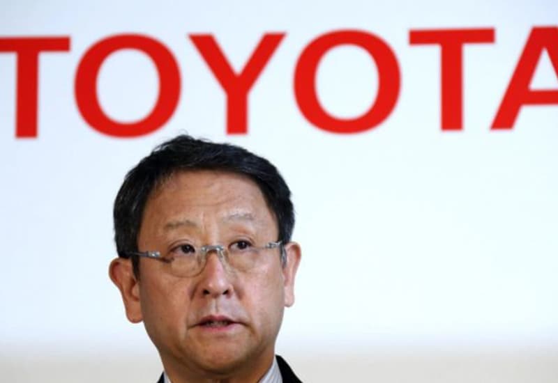 Akio Toyoda "Le auto elettriche sono sopravvalutate, il settore collasserà"